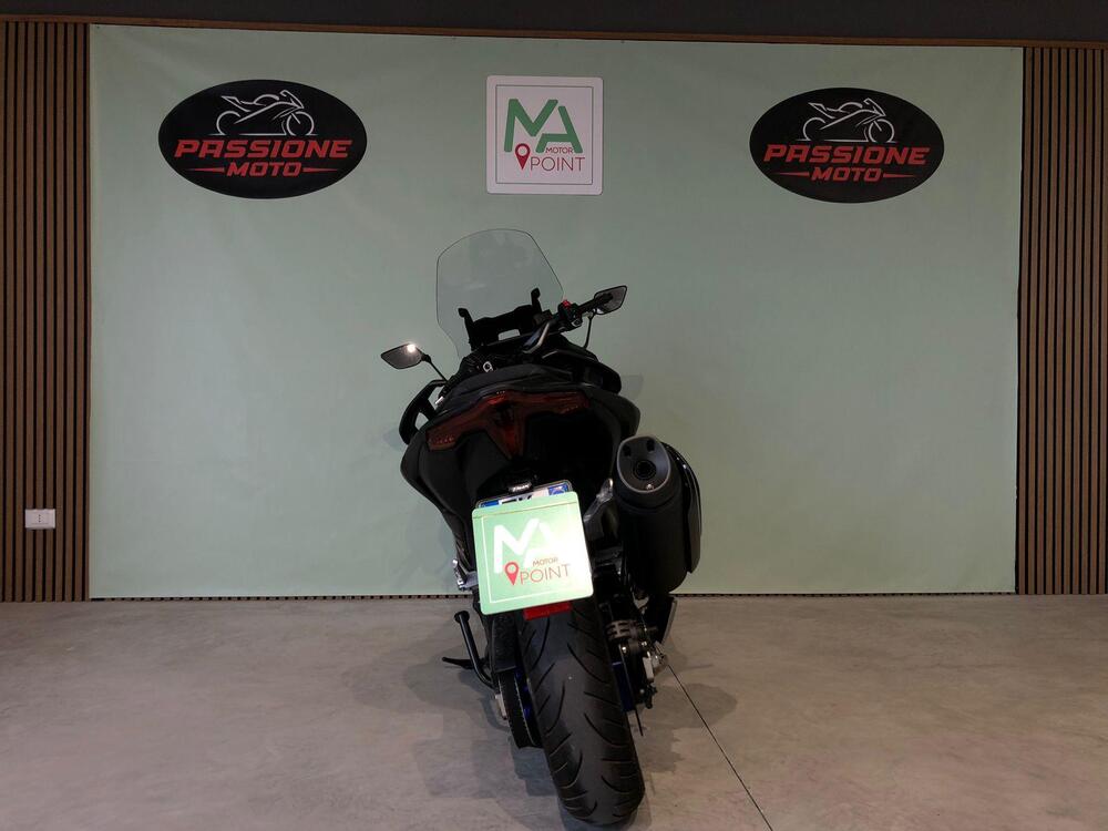 Yamaha T-Max 560 (2022 - 24) (4)