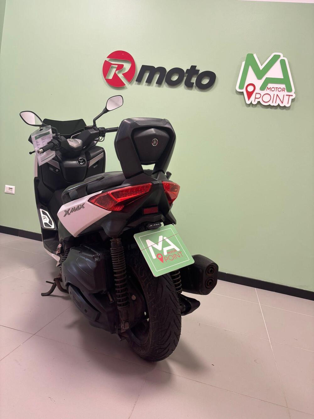 Yamaha X-Max 400 (2013 - 16) (5)