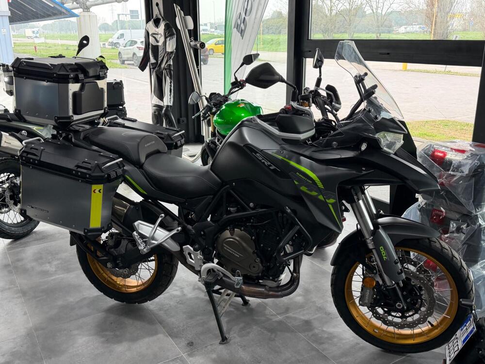 QJ Motor SRT 700 X (2024 - 25)