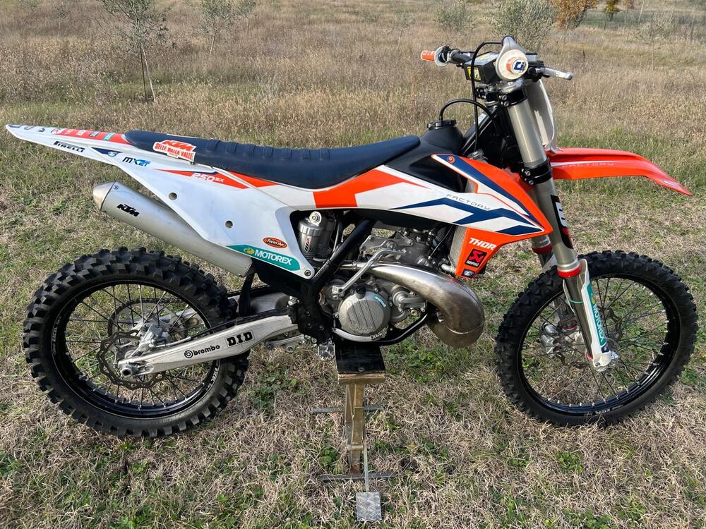 KTM 250 SX (2020) (3)