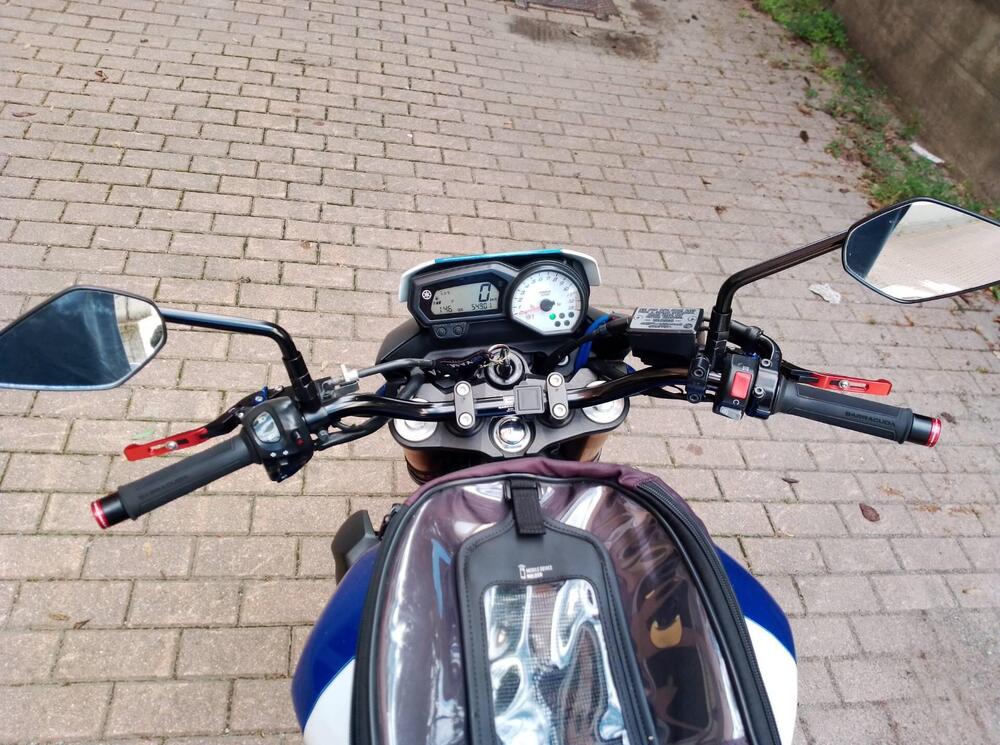 Yamaha FZ8 (2010 - 12) (5)