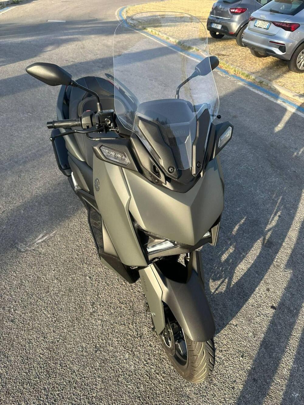 Yamaha X-Max 300 (2025 - 26) (2)