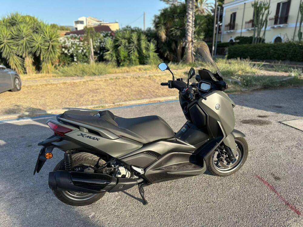 Yamaha X-Max 300 (2025 - 26) (8)