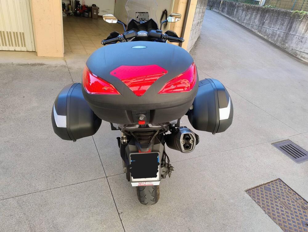 Kymco AK 550 ETS (2021 - 26) (2)