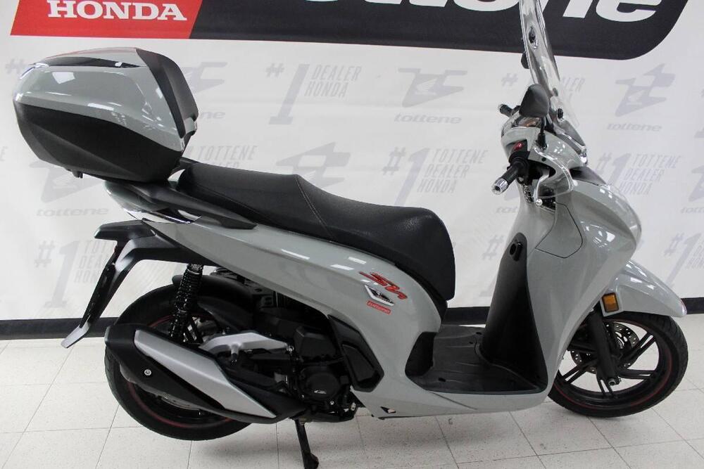 Honda SH 350 Sport (2021 - 24) (2)