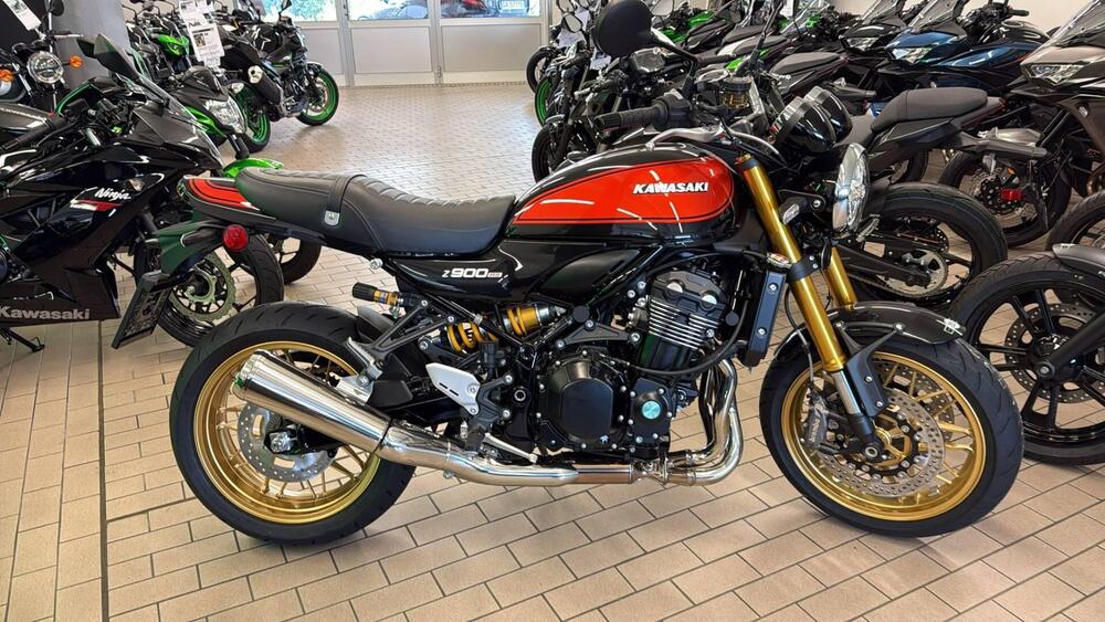 Kawasaki Z 900 RS SE (2026) (2)