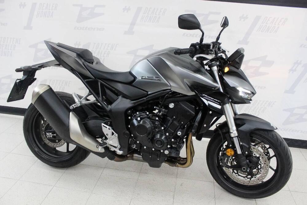 Honda CB 1000 Hornet (2025 - 26) (3)