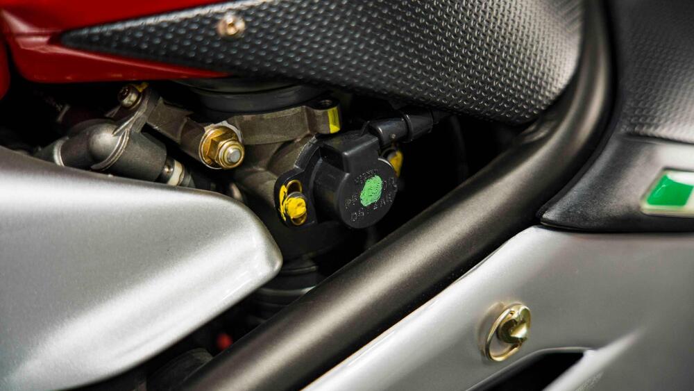 MV Agusta F4 1000 S 1+1 (2004 - 06) (16)