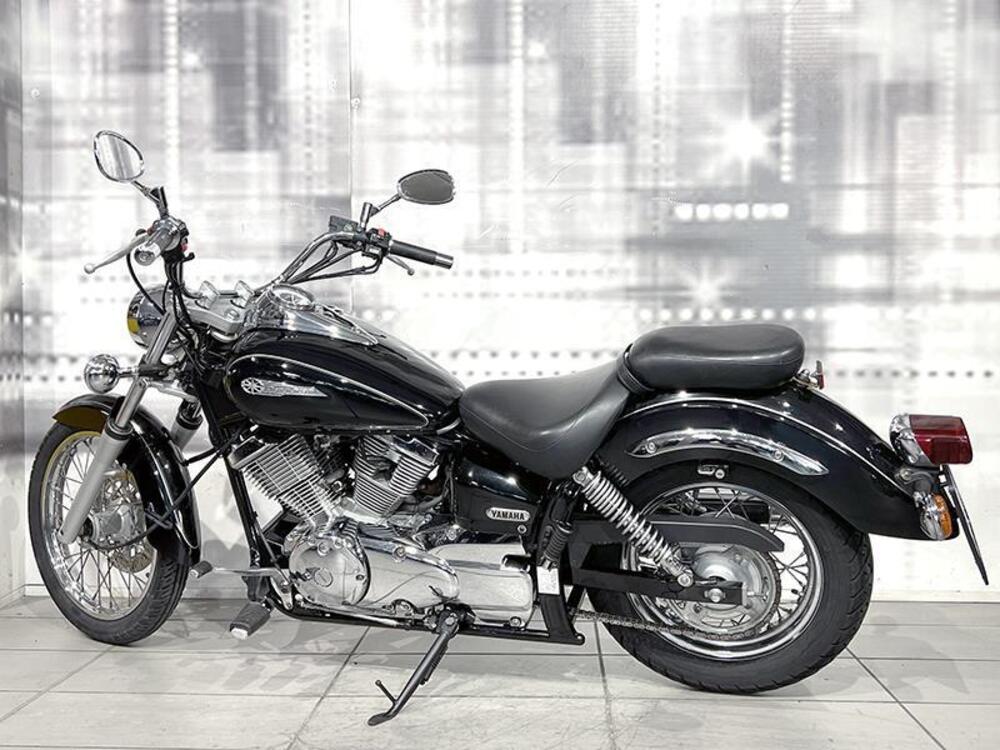 Yamaha XVS 125 Drag Star (2)