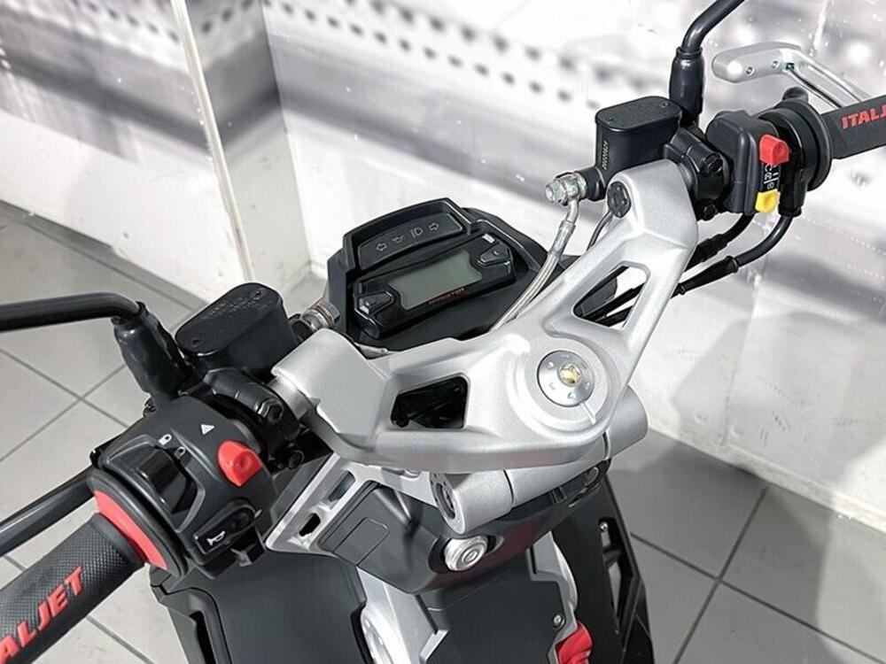 Italjet Moto Dragster 200 (2022 - 24) (6)