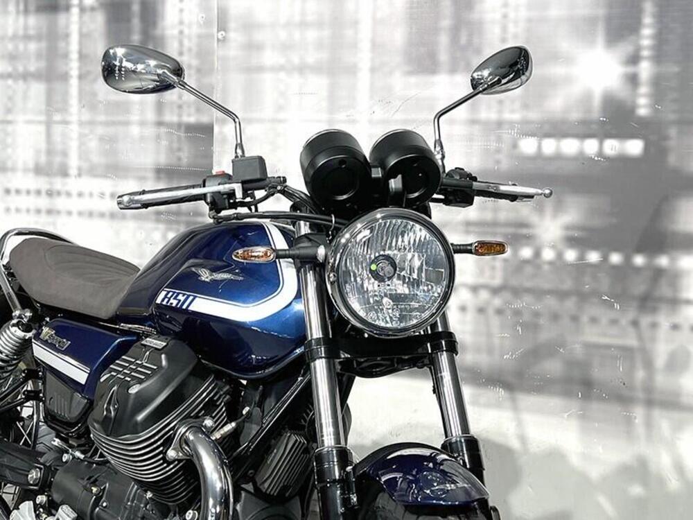 Moto Guzzi V7 Special (2021 - 24) (9)