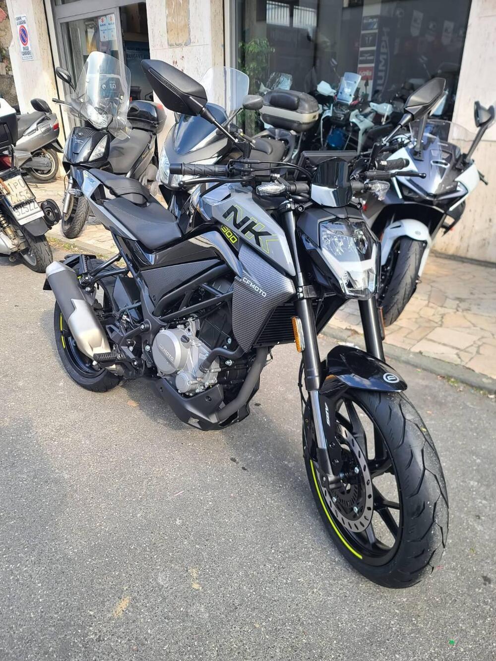 CFMOTO 300NK (2021 - 26) (5)