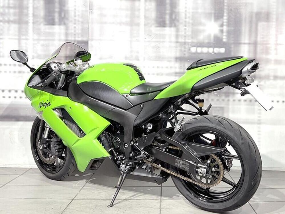 Kawasaki Ninja 600 ZX-6R (2007 - 08) (2)