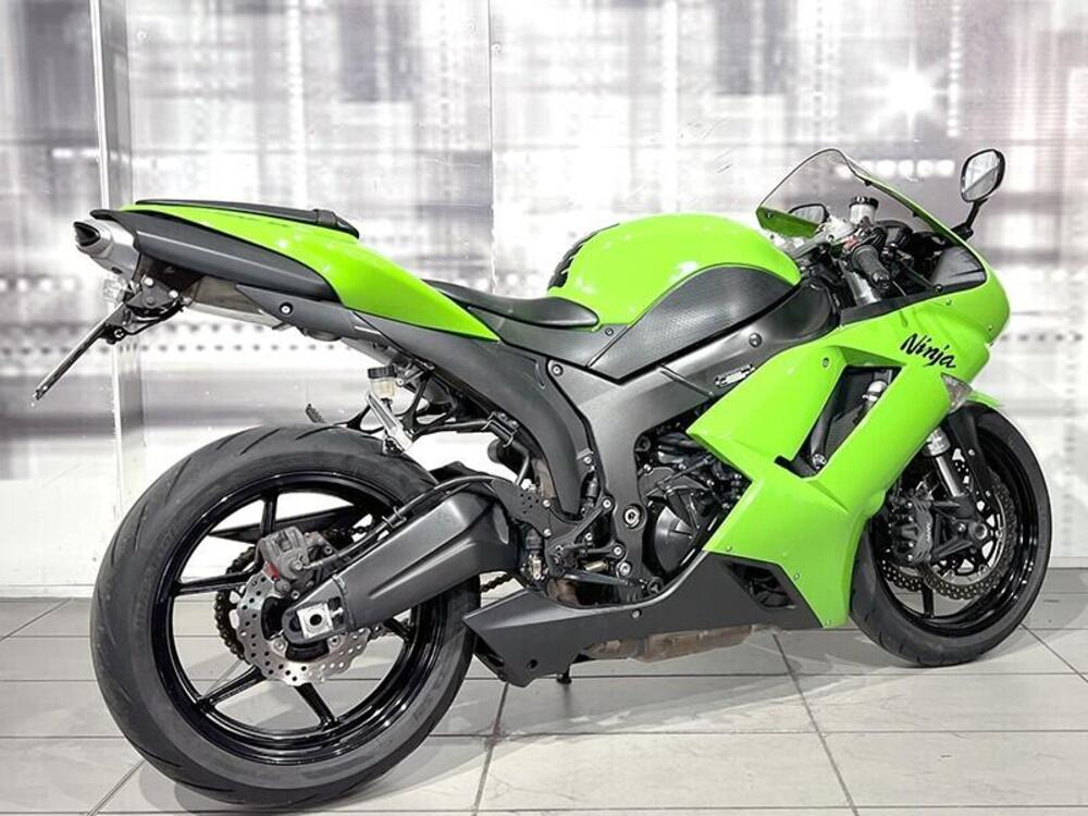 Kawasaki Ninja 600 ZX-6R (2007 - 08) (8)