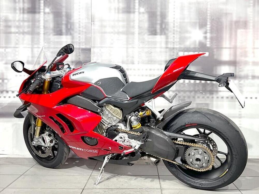 Ducati Panigale V4 1100 (2021) (2)