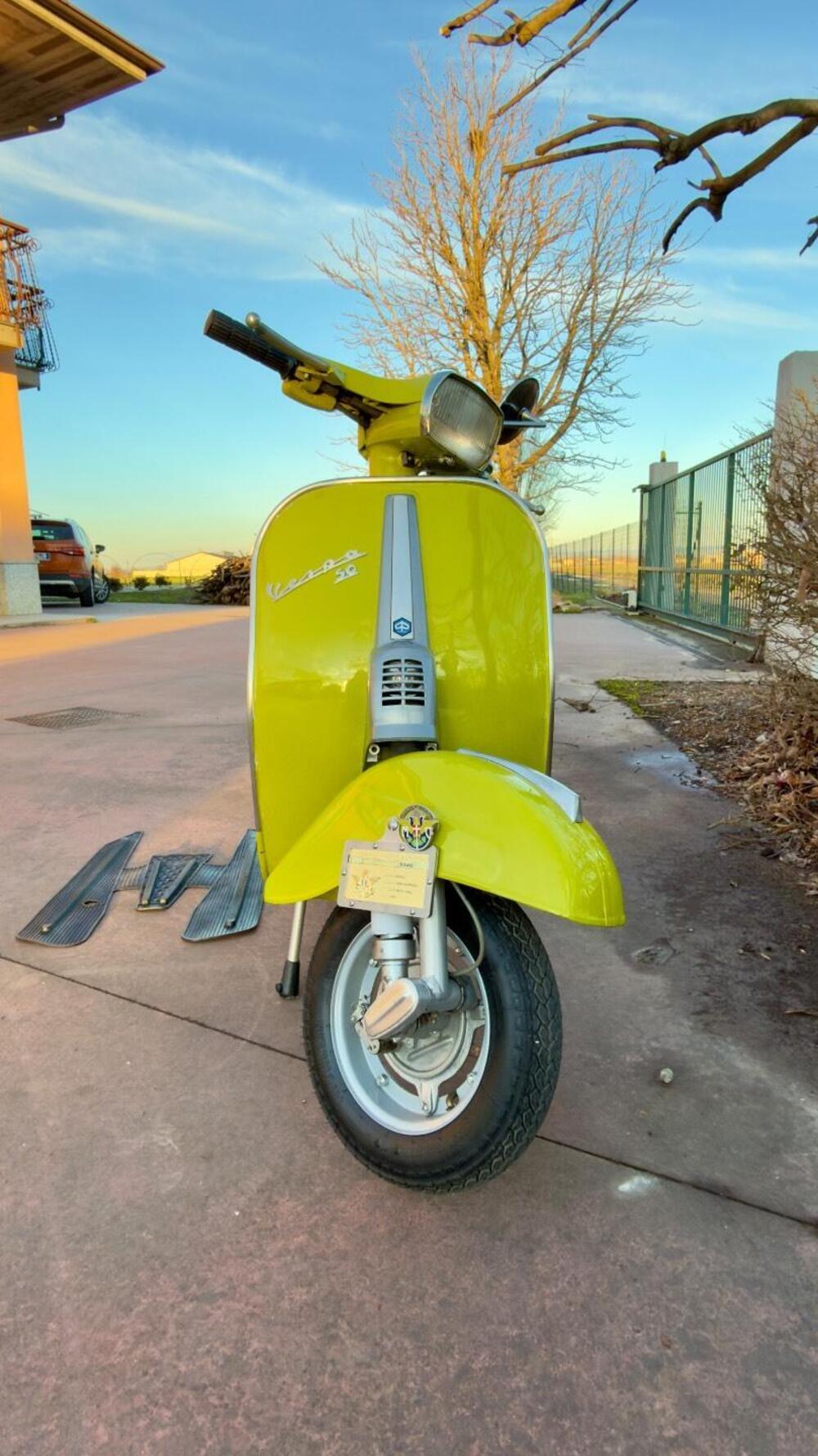 Vespa 50 special