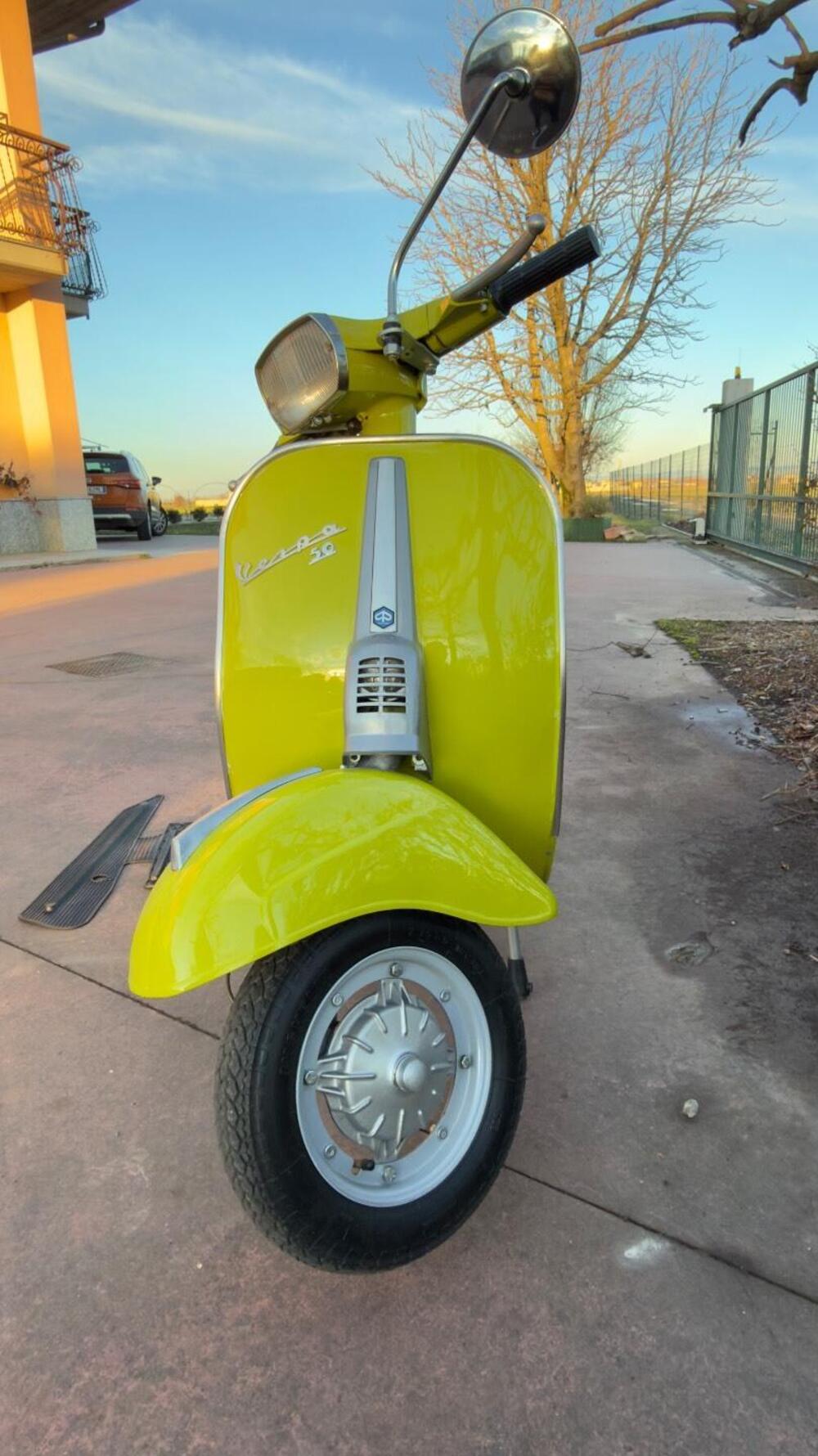Vespa 50 special (2)