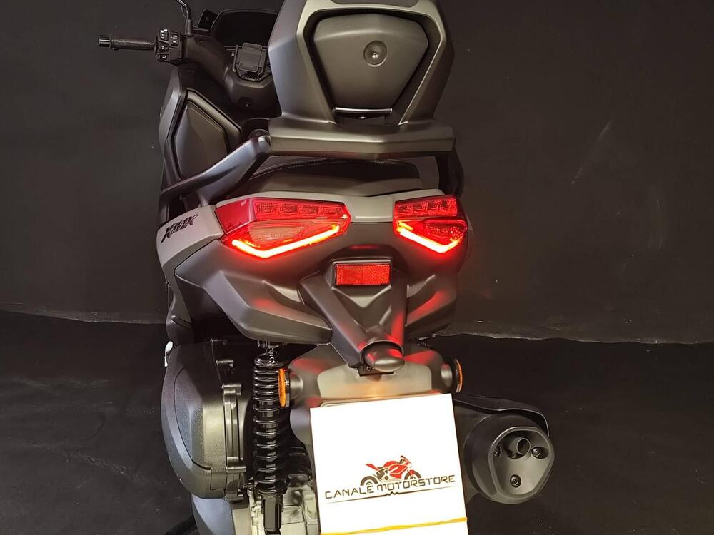 Yamaha X-Max 300 (2025 - 26) (4)