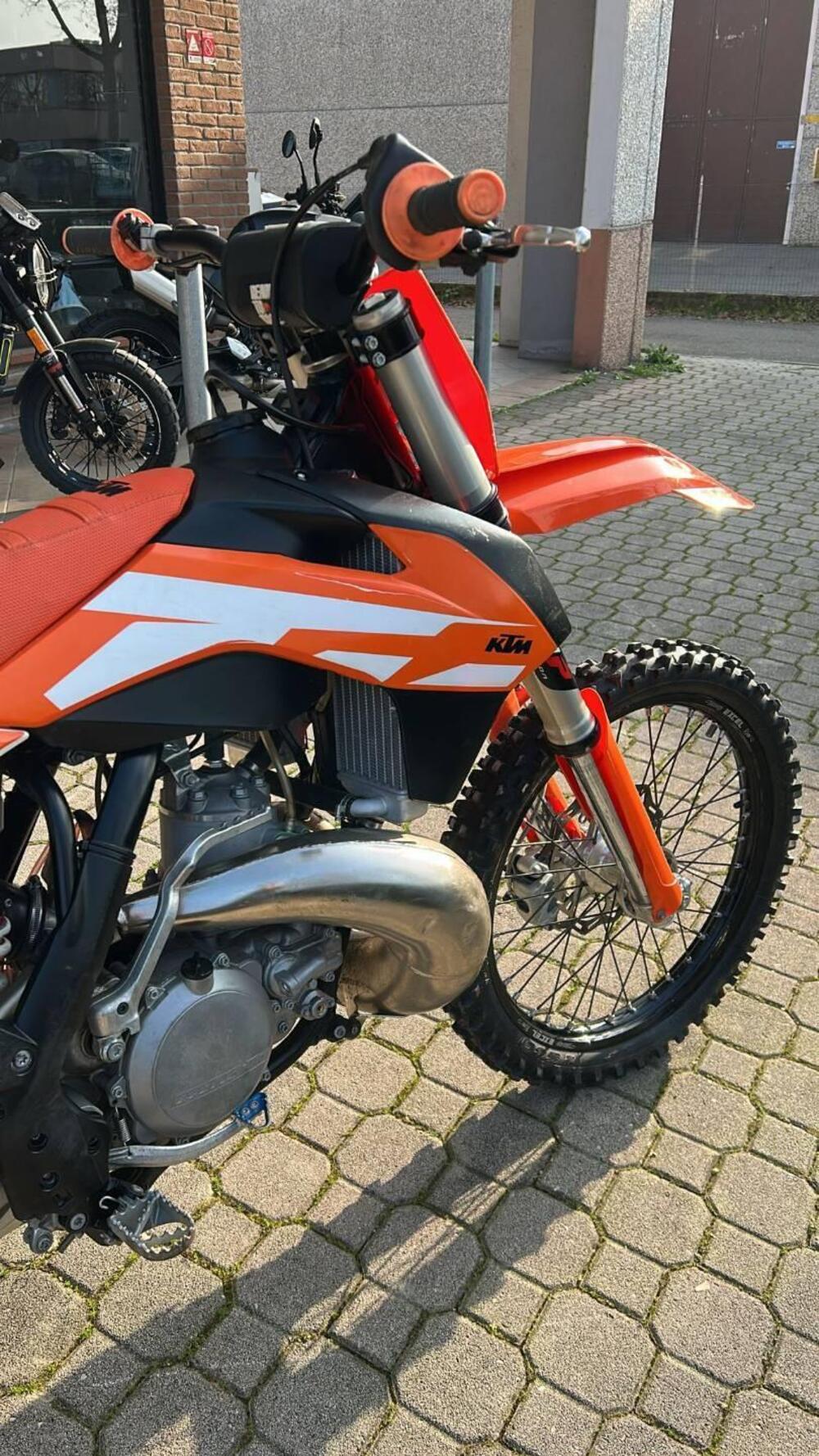 KTM 250 SX (2016) (3)