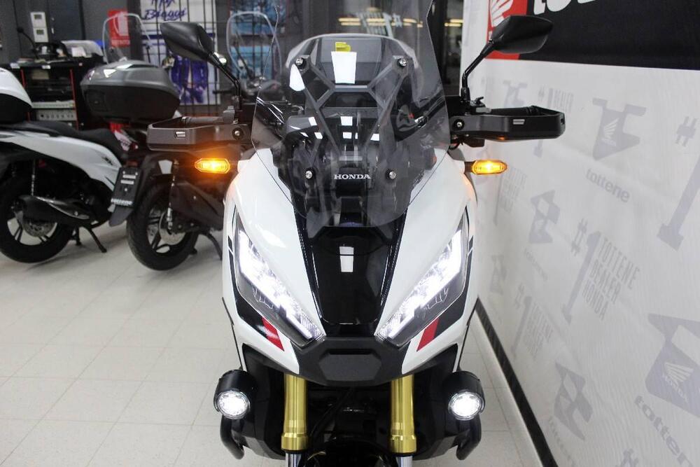 Honda X-ADV 750 DCT (2021 - 24) (4)