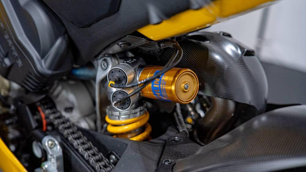 Ducati Panigale V4 Bagnaia 2022 World Champion Replica (2023) (13)