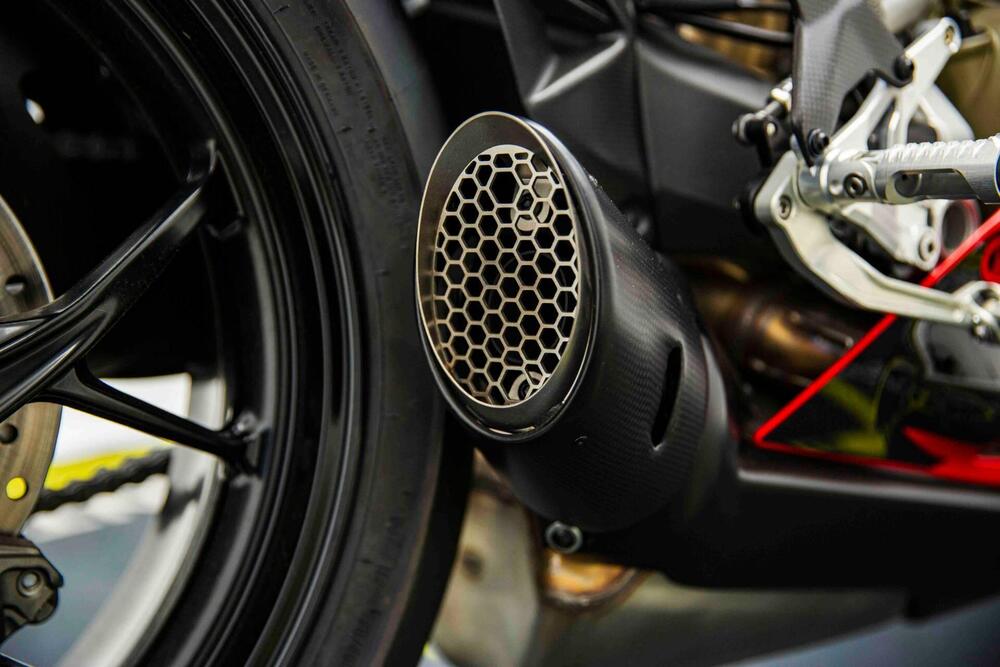 Ducati Panigale V2 Superquadro Final Edition (2024) (13)