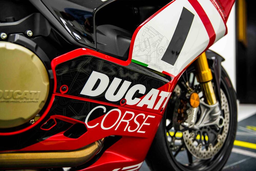 Ducati Panigale V2 Superquadro Final Edition (2024) (14)