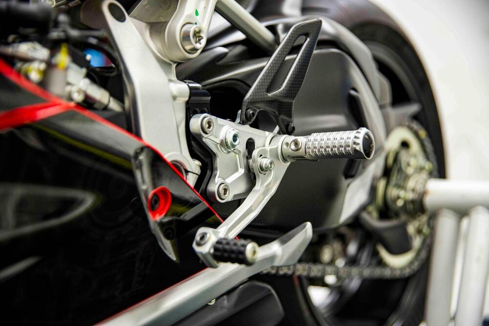 Ducati Panigale V2 Superquadro Final Edition (2024) (19)