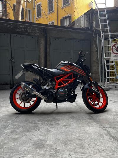 KTM 125 Duke (2021 - 23) usata