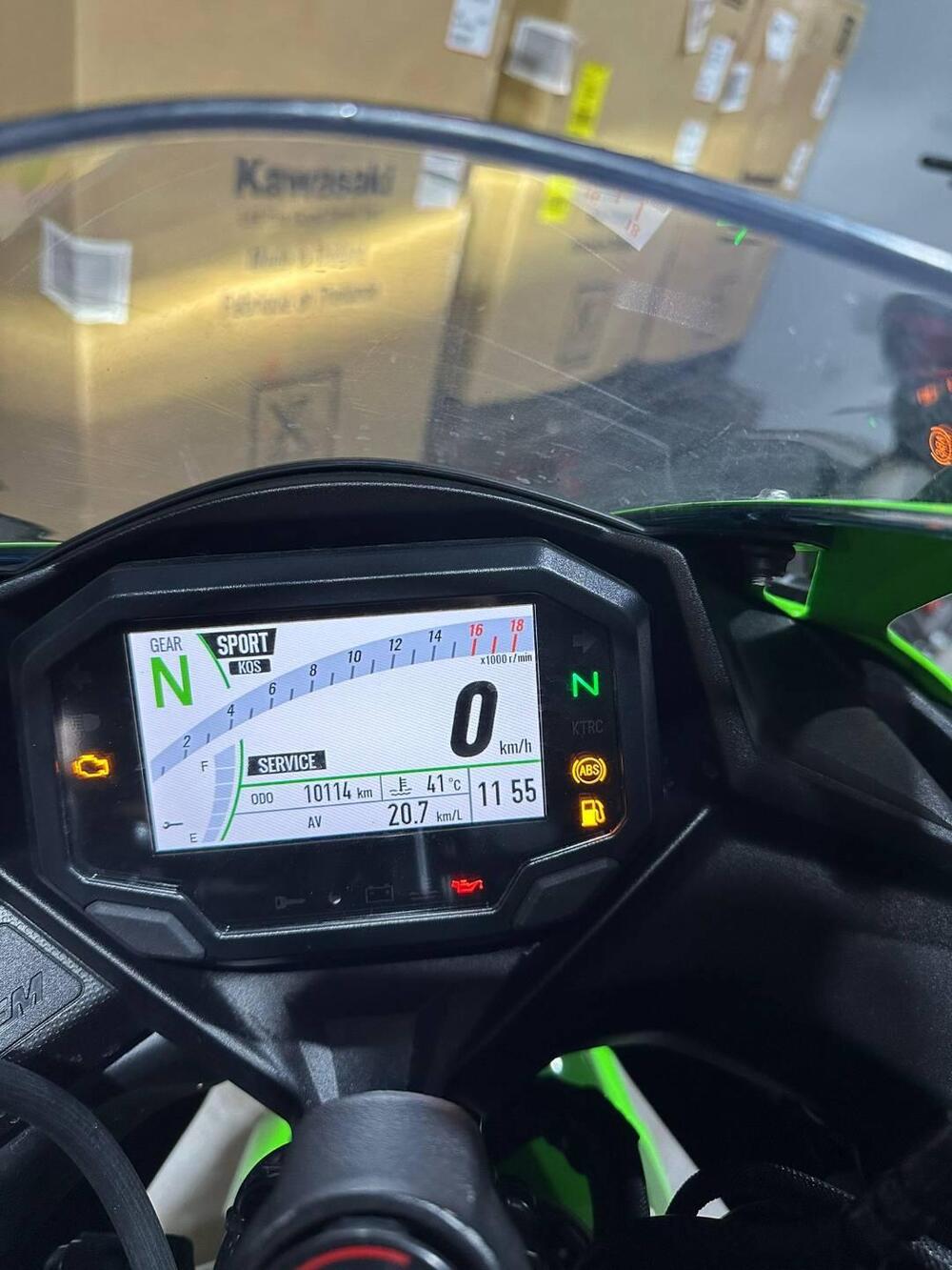 Kawasaki Ninja 400 Performance (2023) (7)