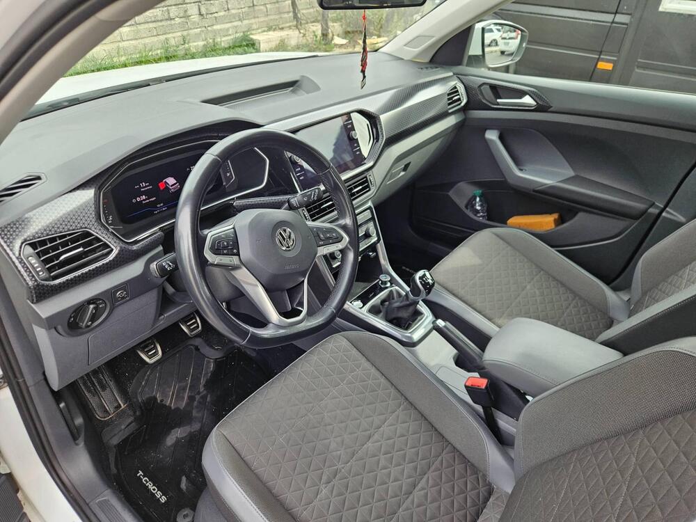 Volkswagen T-Cross usata a Roma (7)