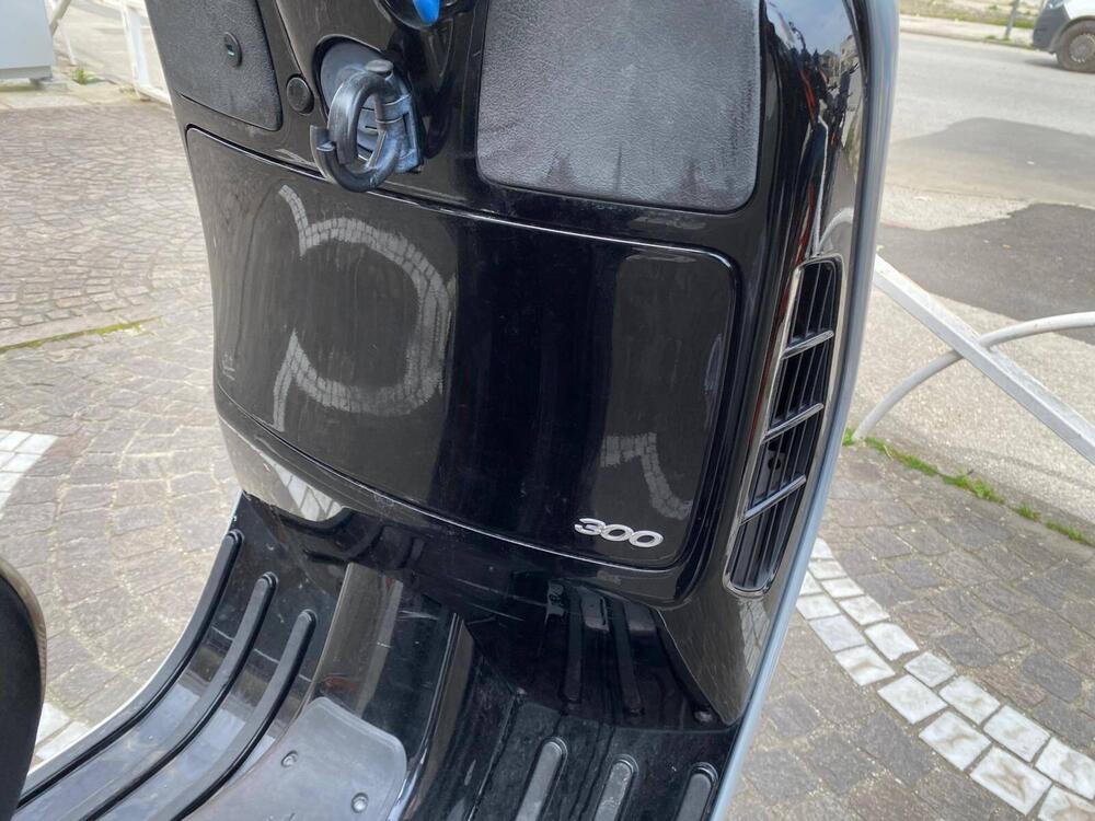 Vespa GTS 300 Super (2017 - 18) (7)