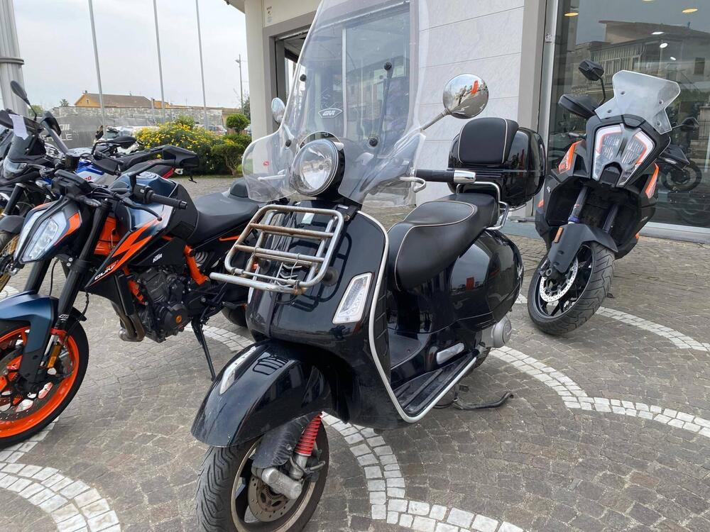 Vespa GTS 300 Super (2017 - 18) (4)