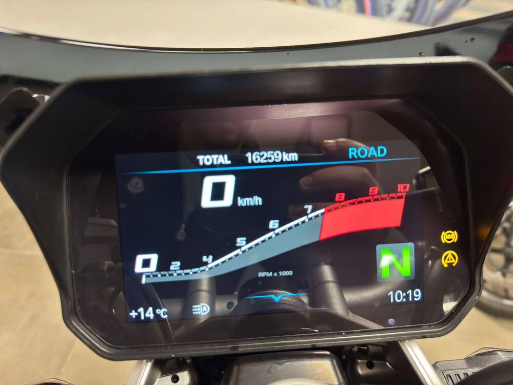 Bmw R 1250 R (2021 - 25) (5)