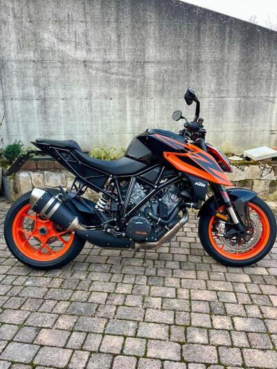 KTM 1290 Super Duke R (2019) usata