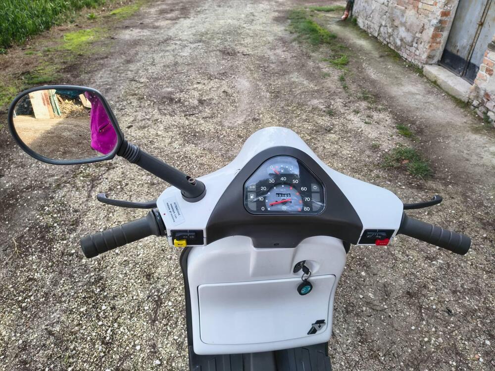 Piaggio Vespa 50 PK (4)