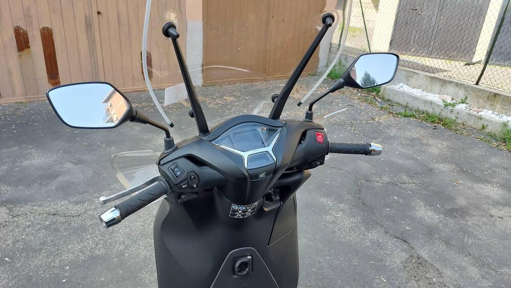 Honda SH 350 Sport (2021 - 24) (8)