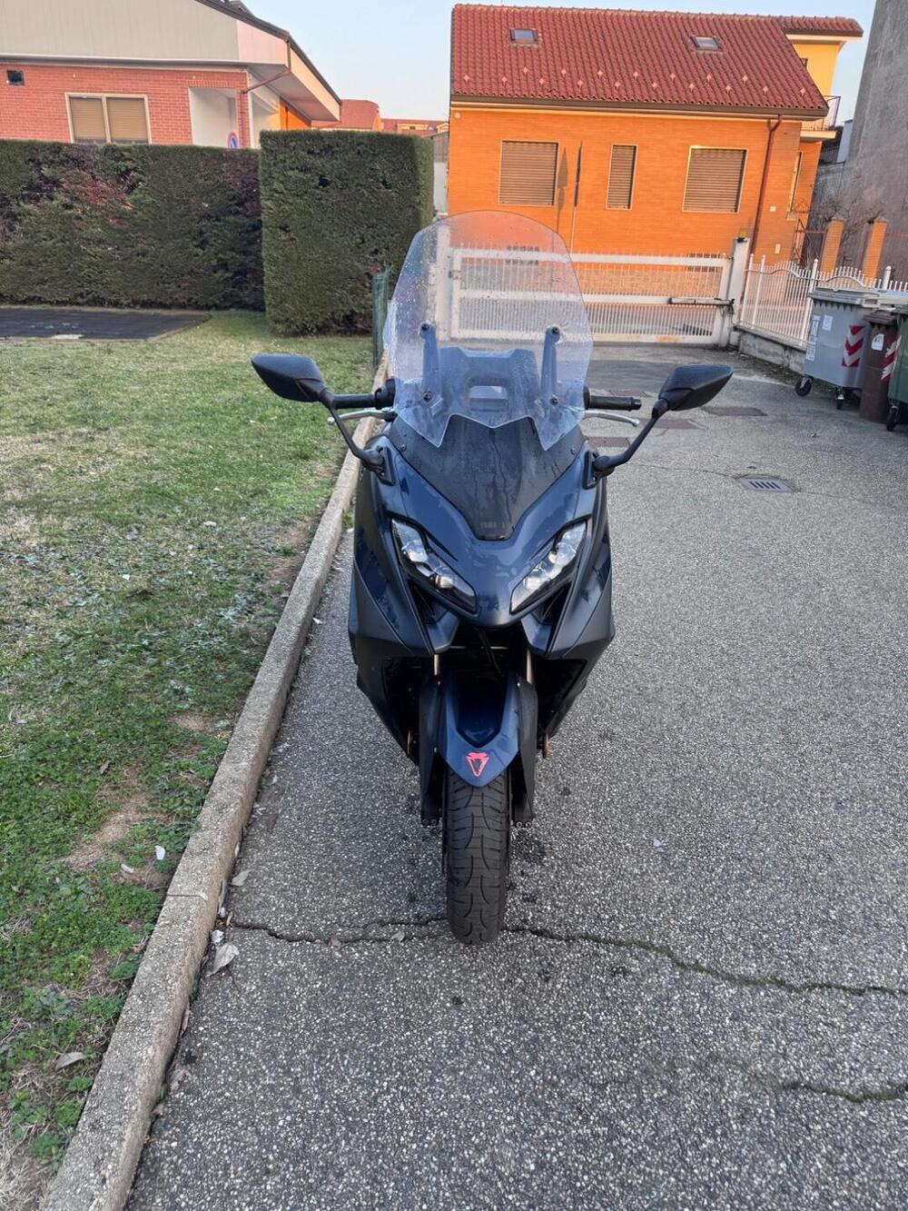 Yamaha T-Max 560 (2022 - 24) (2)