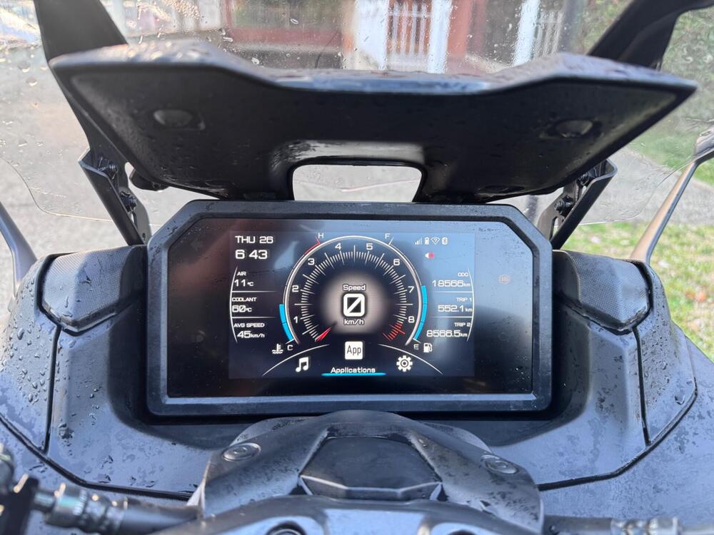 Yamaha T-Max 560 (2022 - 24) (5)