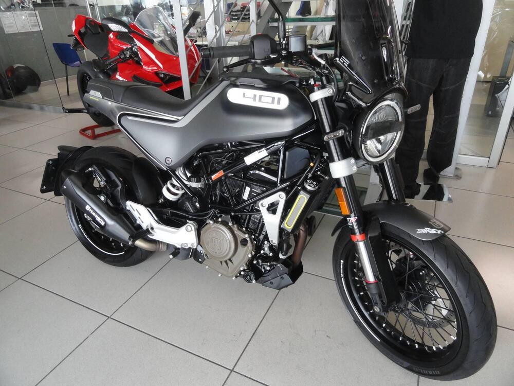 Husqvarna Svartpilen 401 (2021 - 23) (2)