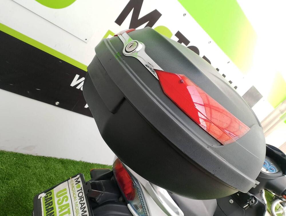 Kymco Agility 125 R16 (2008 - 17) (7)