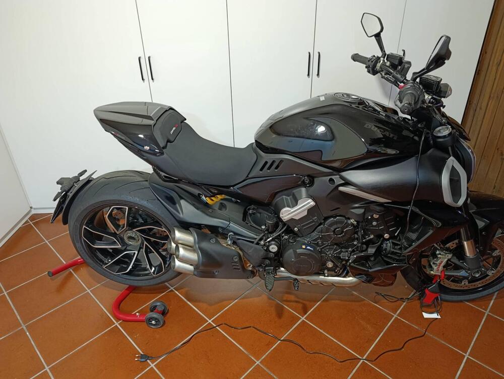 Ducati Diavel V4 (2023 - 26) (11)