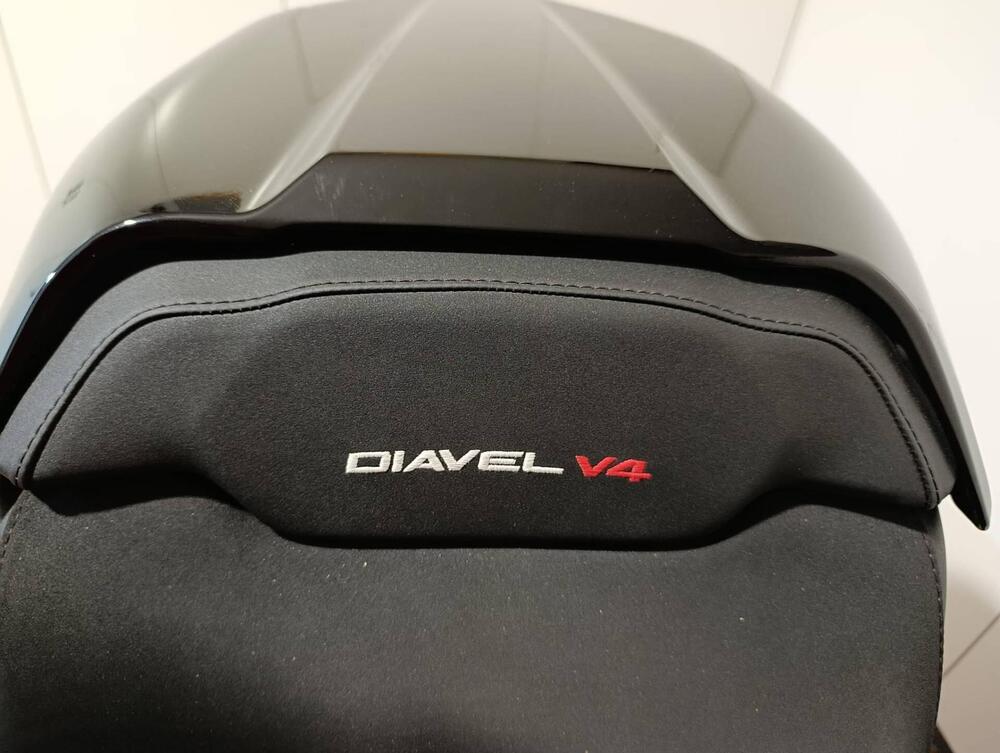 Ducati Diavel V4 (2023 - 26) (18)