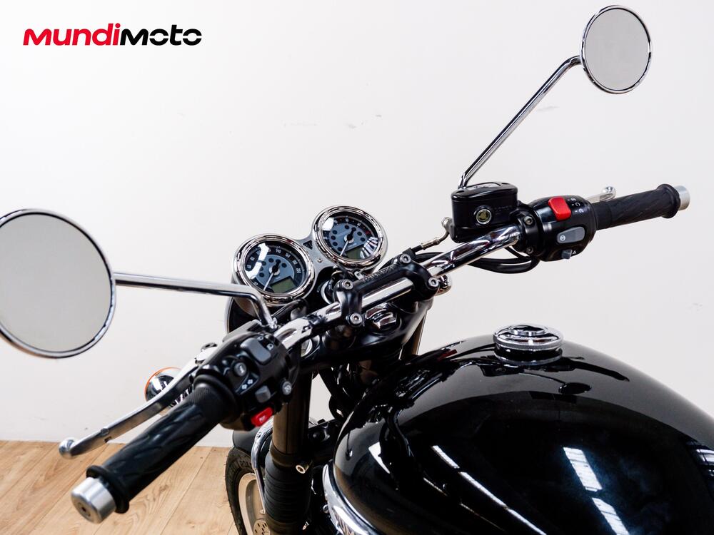 Triumph Bonneville T120 Ace (2019) (11)