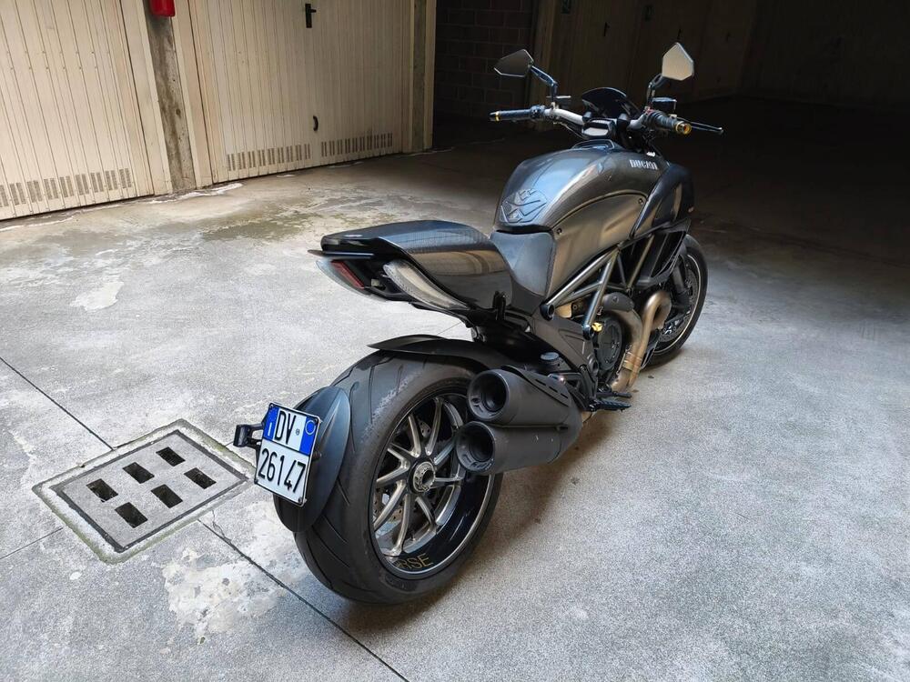 Ducati Diavel 1200 Carbon (2010 - 13) (2)