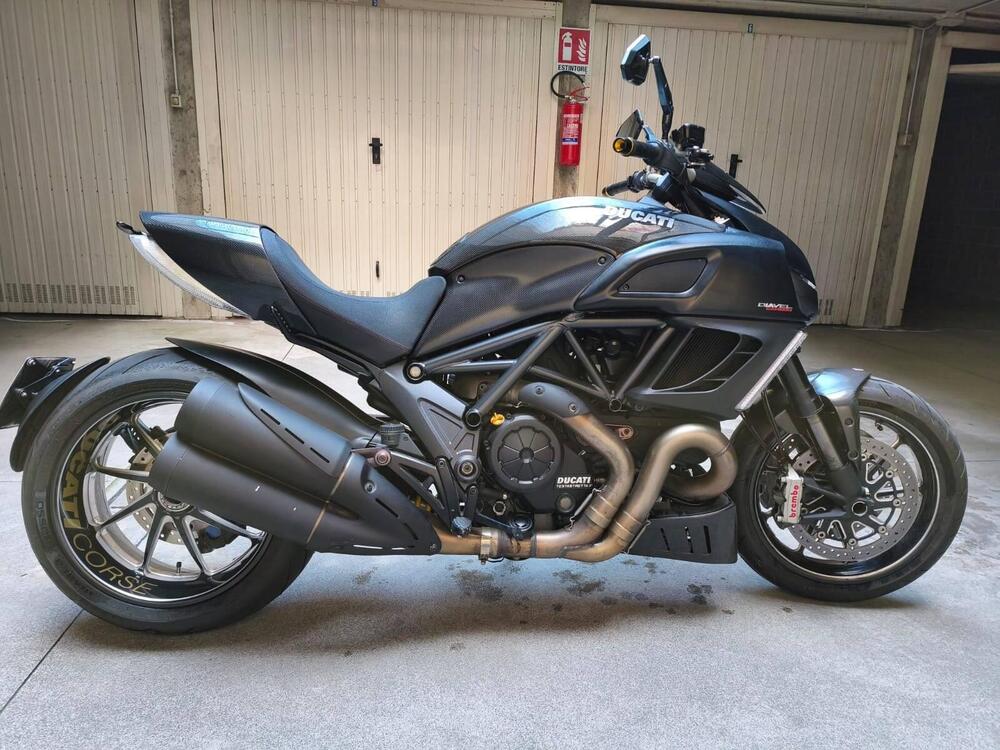 Ducati Diavel 1200 Carbon (2010 - 13) (3)