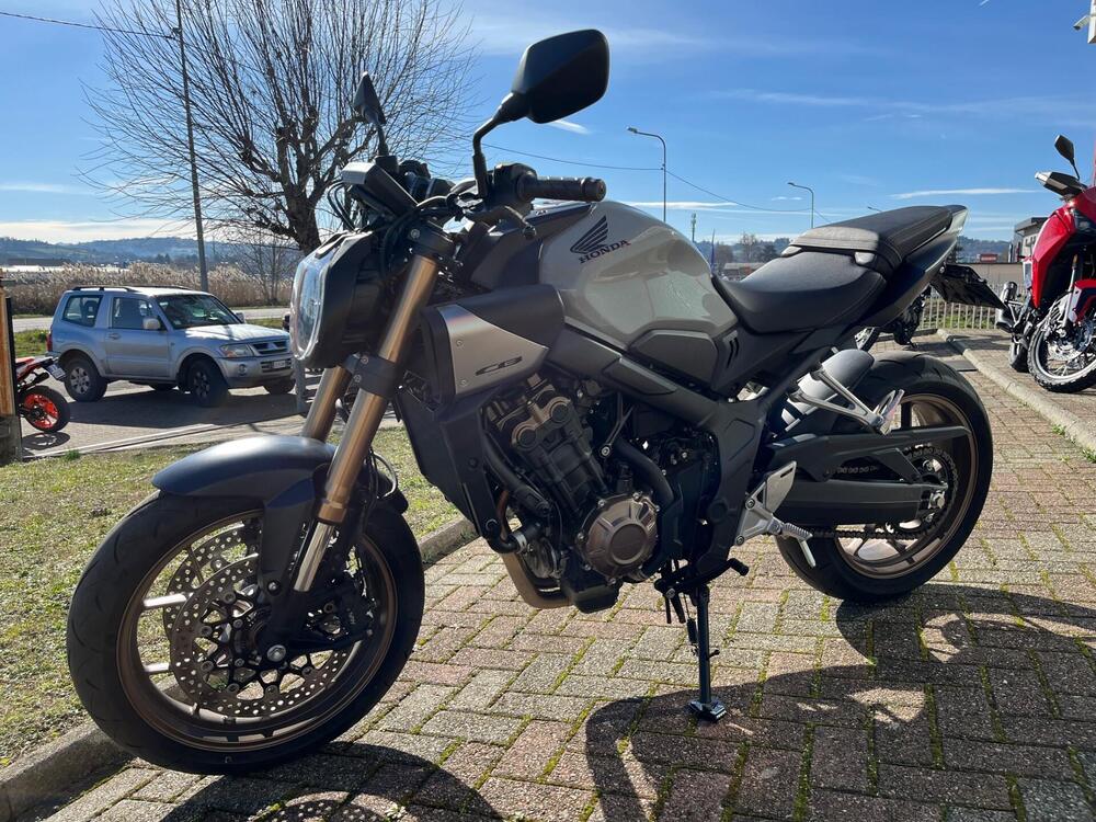 Honda CB 650 R (2024 - 25) (7)