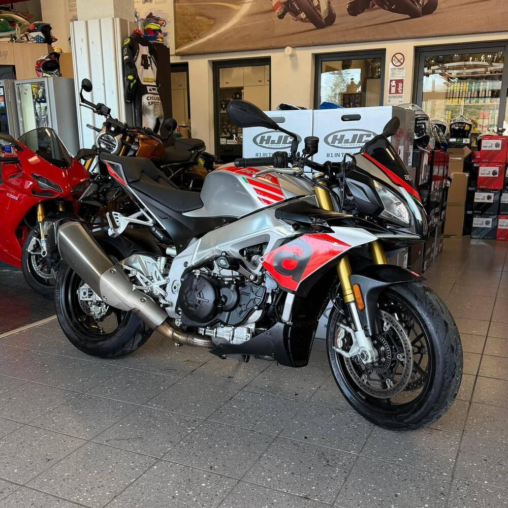 Aprilia Tuono V4 R (2011 - 15) (4)