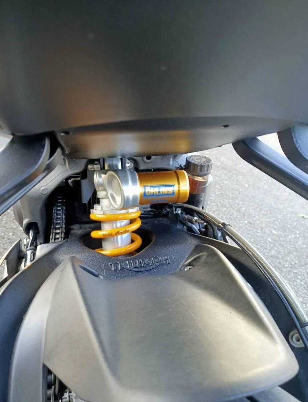 Triumph Street Triple RS (2020 - 22) (2)