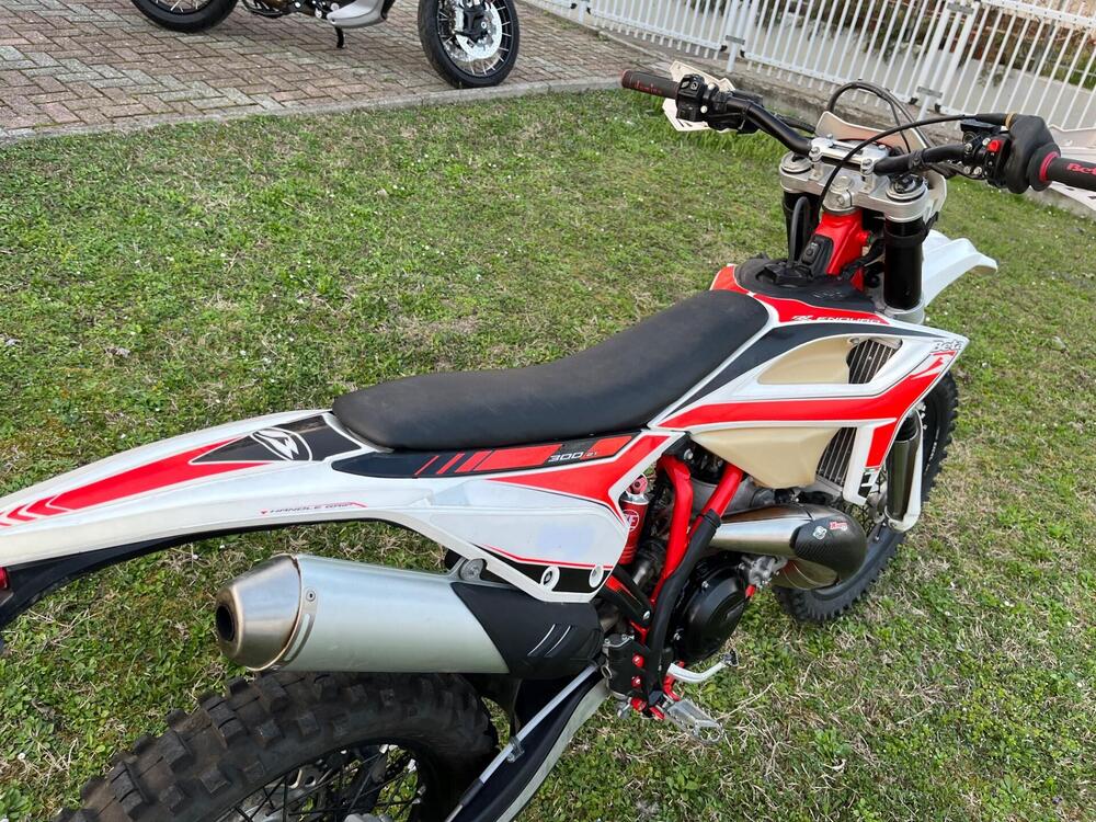 Betamotor RR 300 2T Enduro (2020) (12)